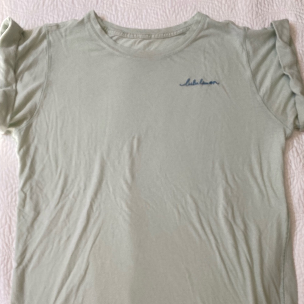 Lululemon top